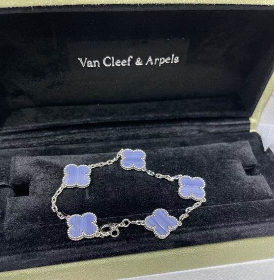 V.a.n Cleef & Arpels Bracelet 9