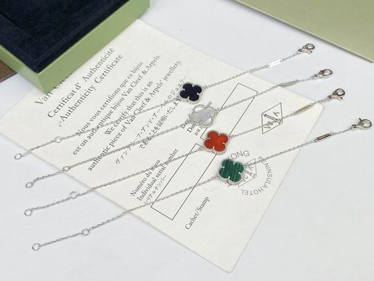 Van Cleef & Arpels Bracelet