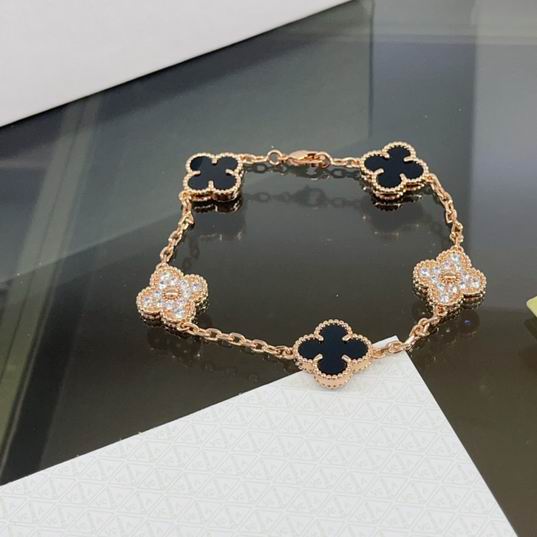 Van Cleef & Arpels Bracelet