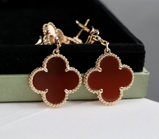 V.a.n Cleef & Arpels Earring 5