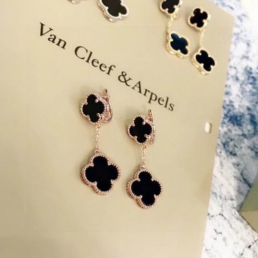 V.a.n Cleef & Arpels Earring 11