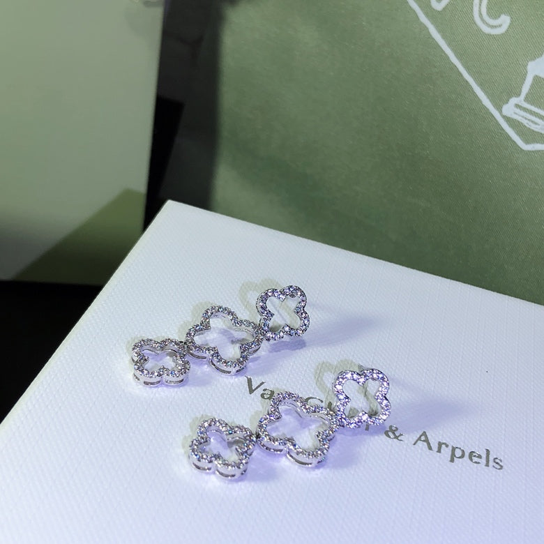 V.a.n Cleef & Arpels Earring 43