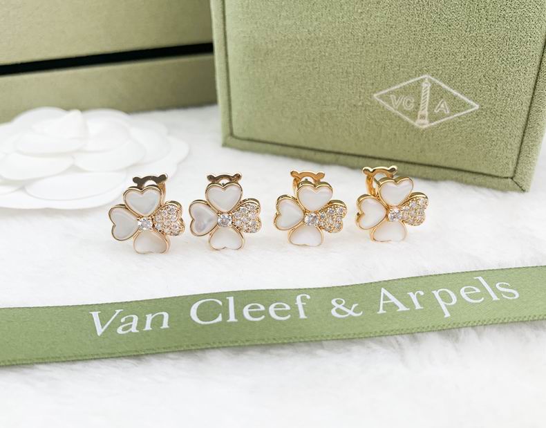 Van Cleef & Arpels Earring