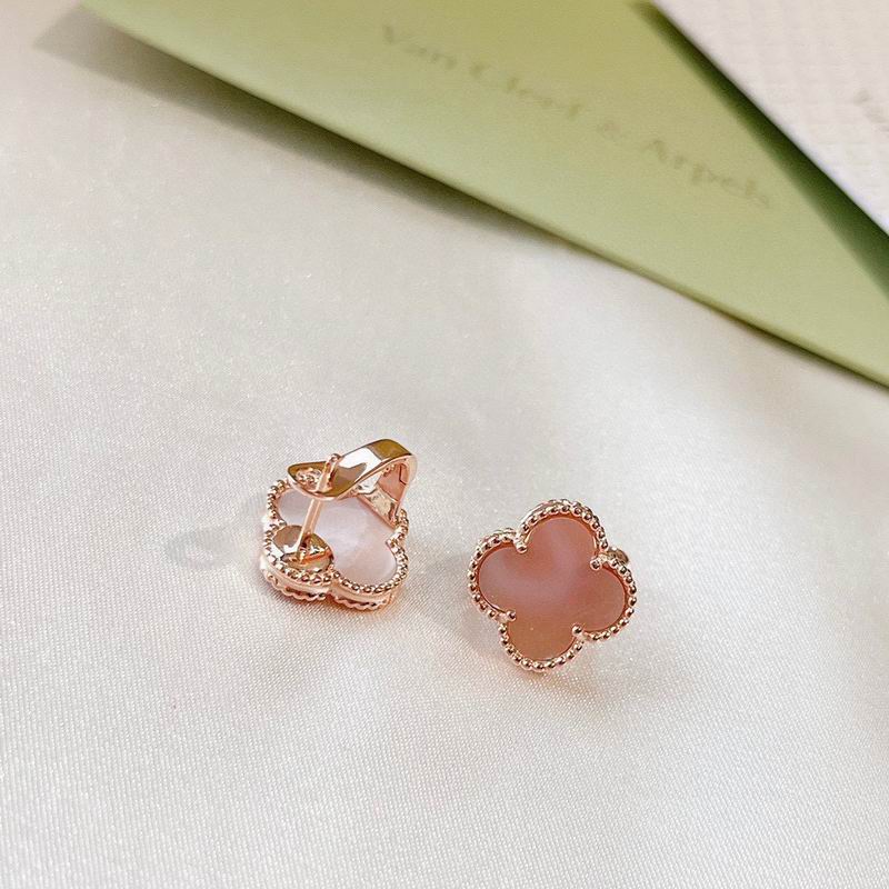 Van Cleef & Arpels Earring