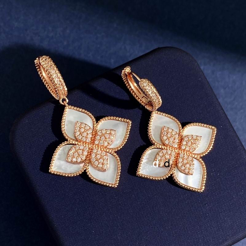 V.a.n Cleef & Arpels Earring 2