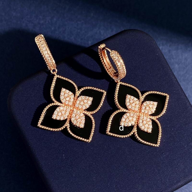 V.a.n Cleef & Arpels Earring 2