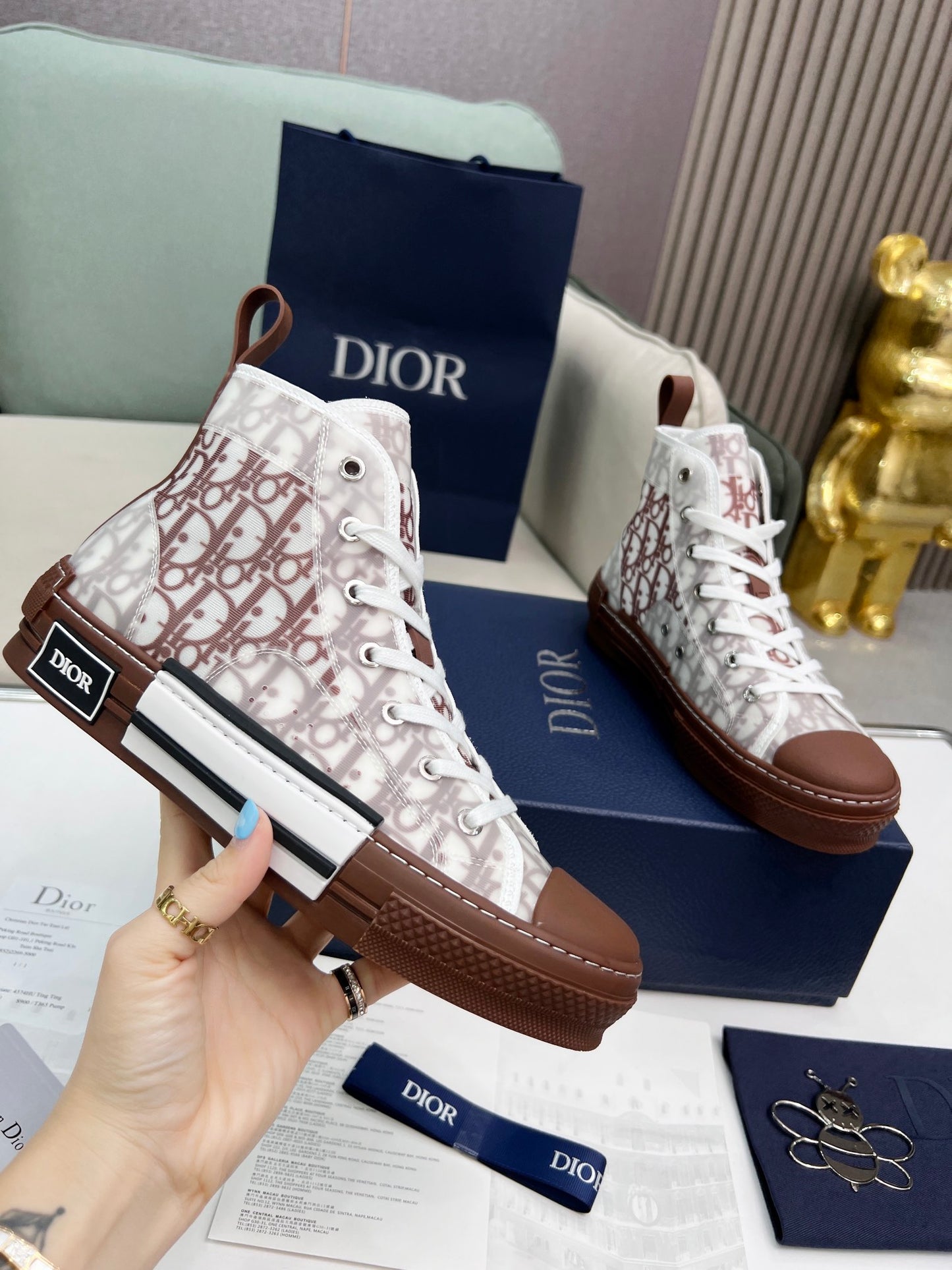 D.I.O.R SHOES 22