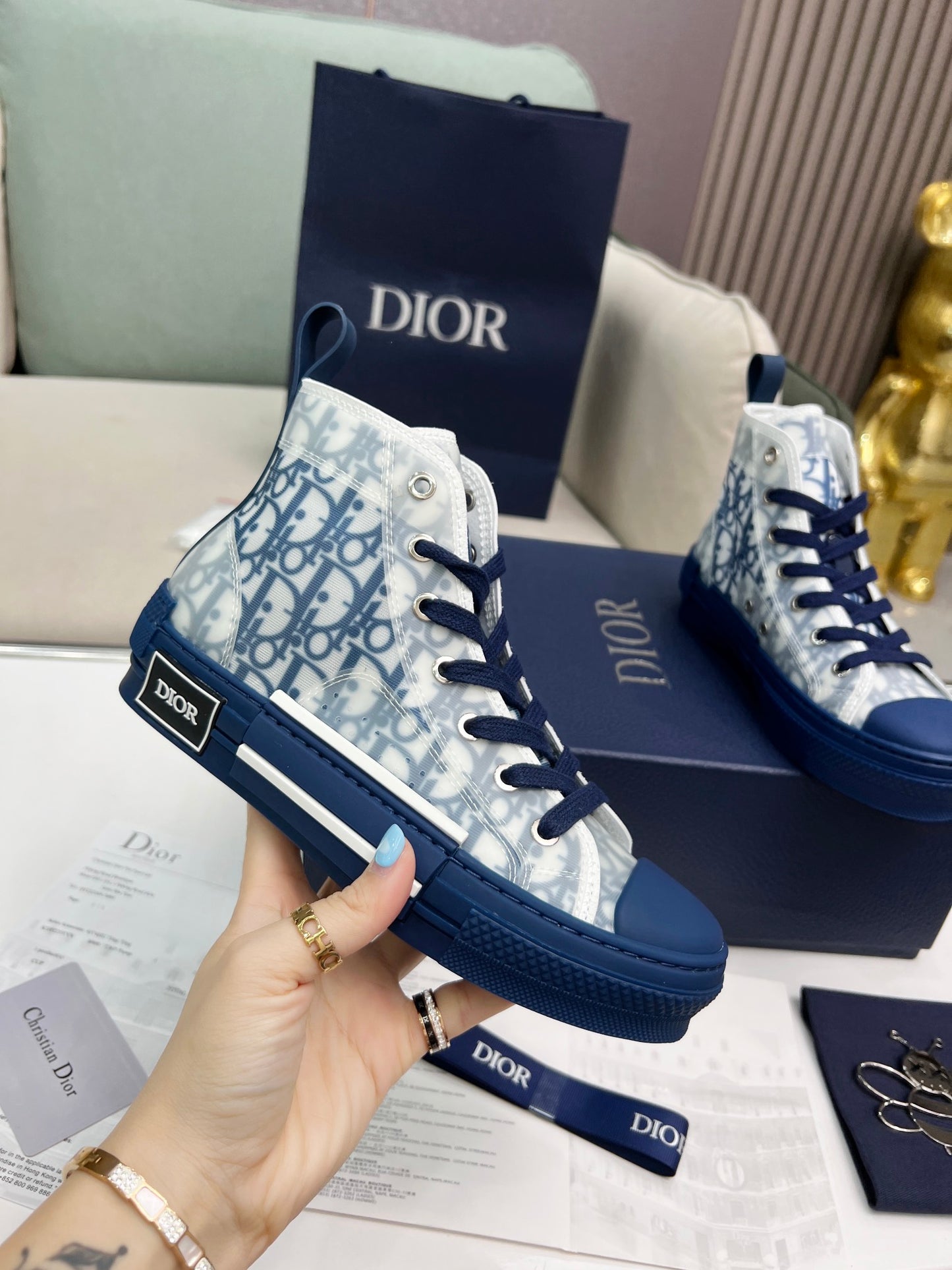 D.I.O.R SHOES 22