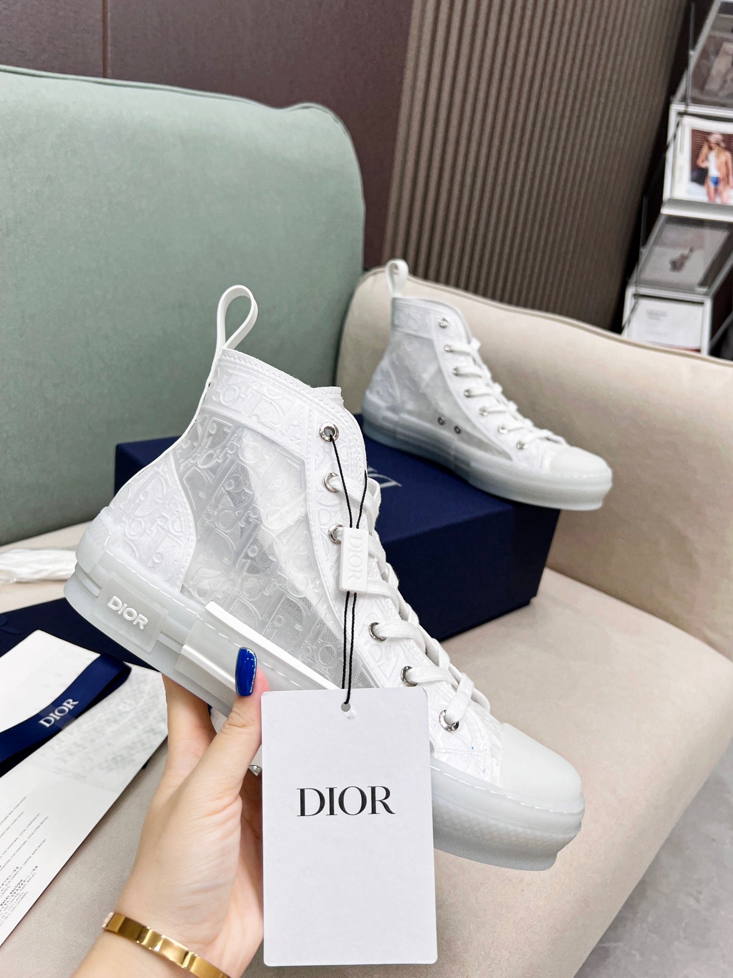 D.I.O.R SHOES 22