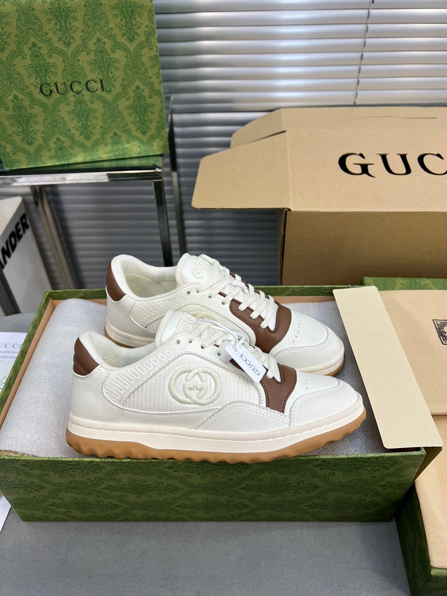 G.U.C.C.I  SHOES  31