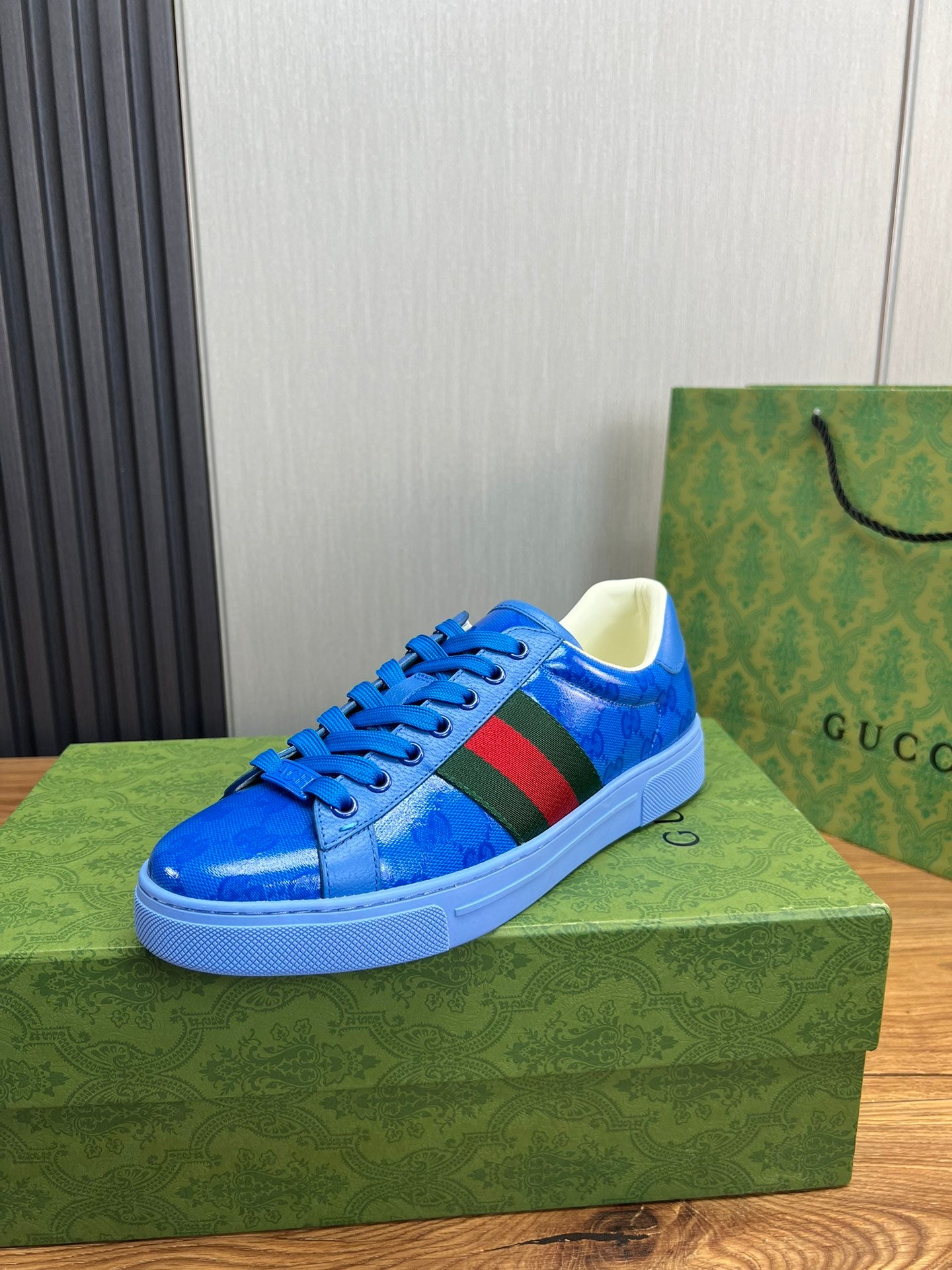 G.U.C.C.I  SHOES  11