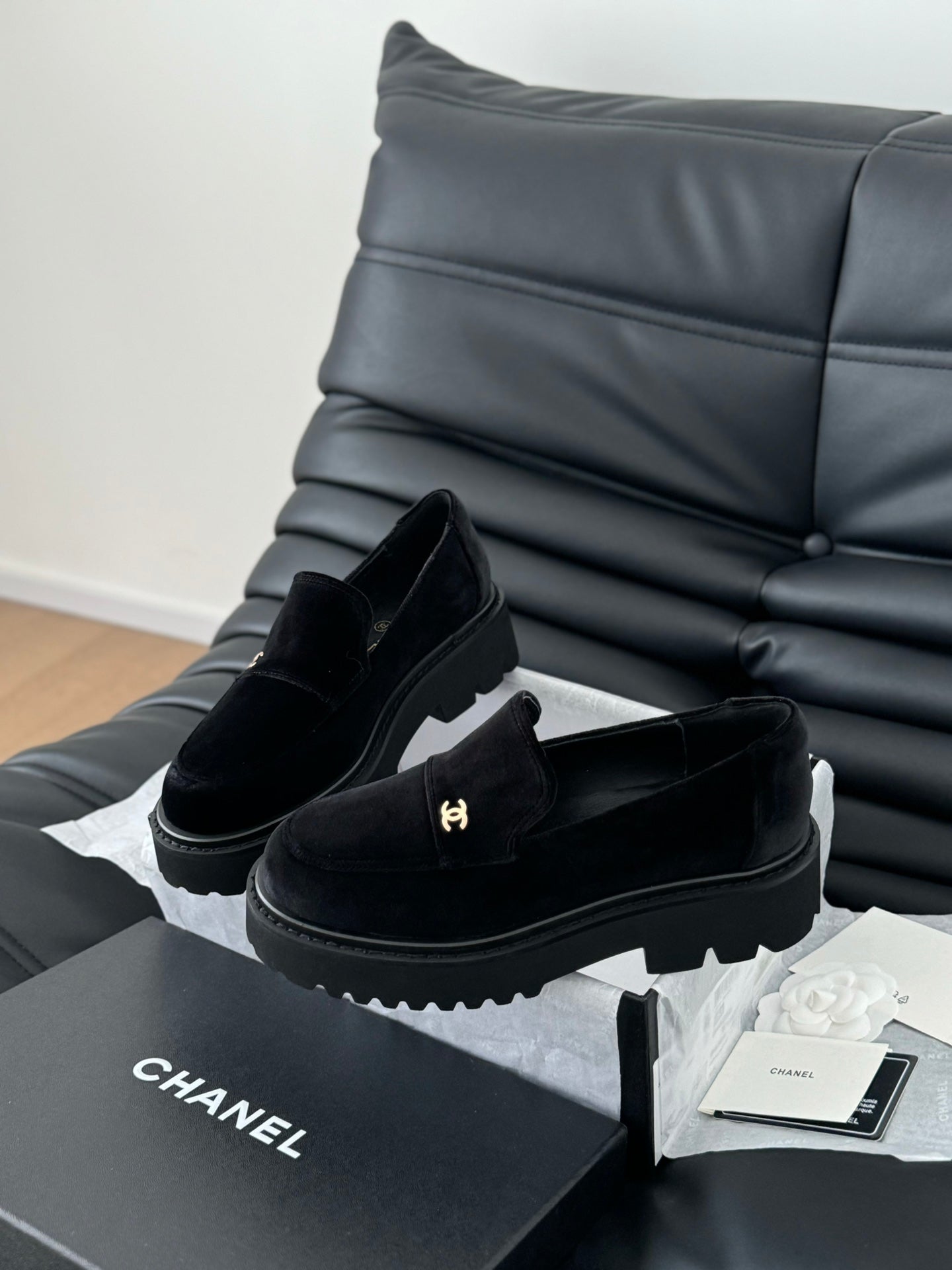 C.H.A.N.E.L Shoes 22