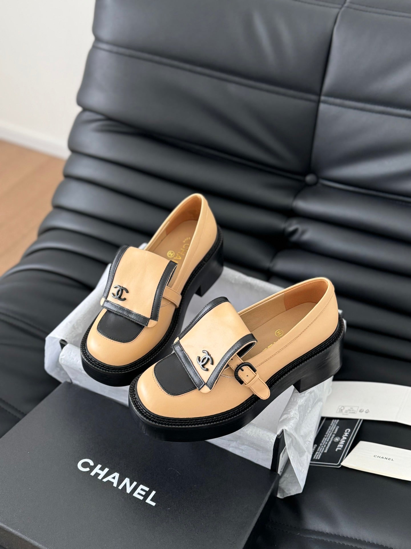 C.H.A.N.E.L Shoes 28