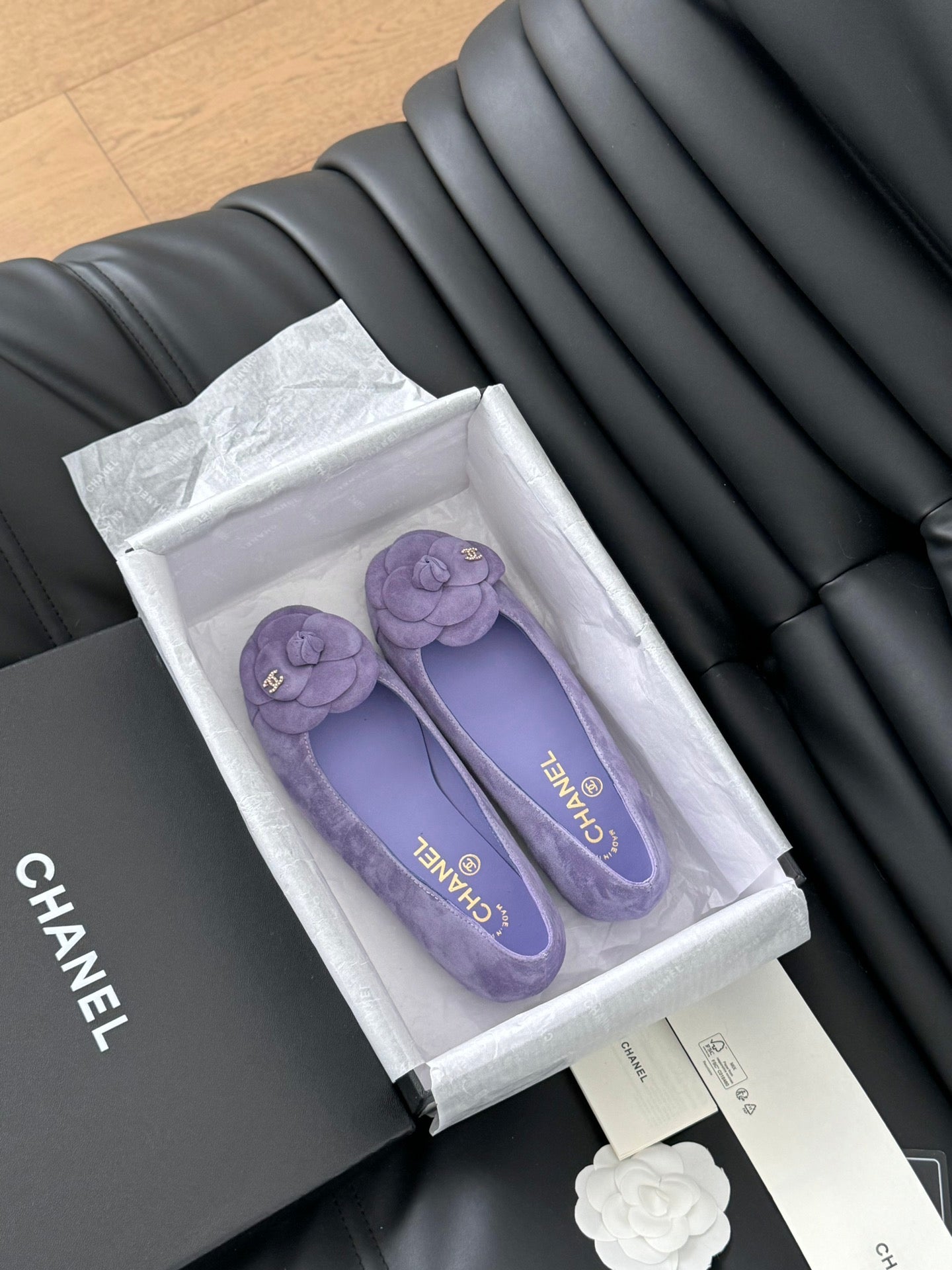 C.H.A.N.E.L Shoes 39