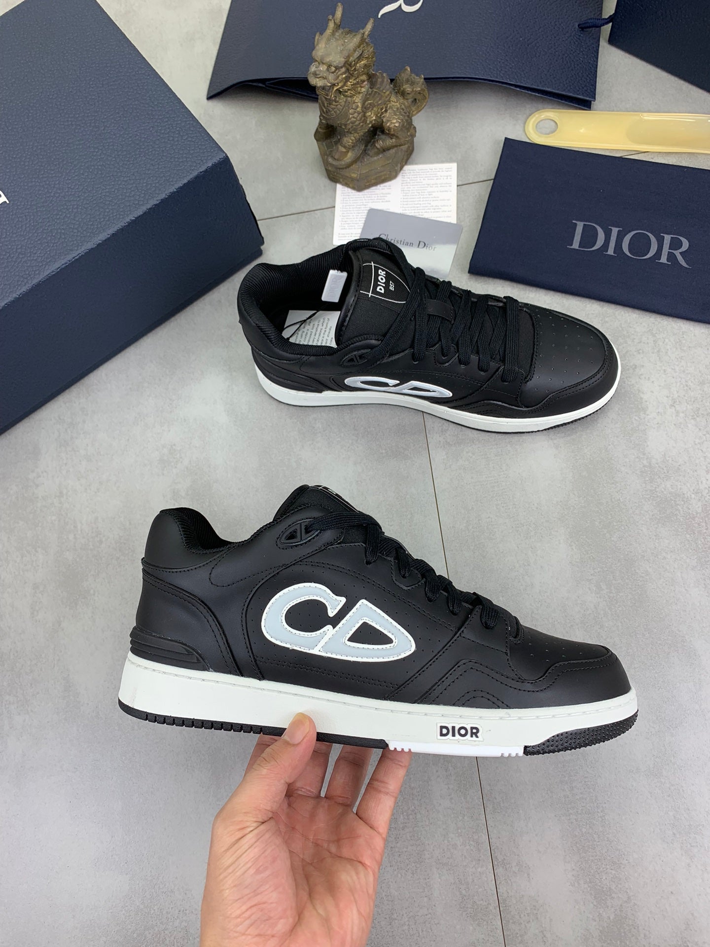 D.I.O.R SHOES 13