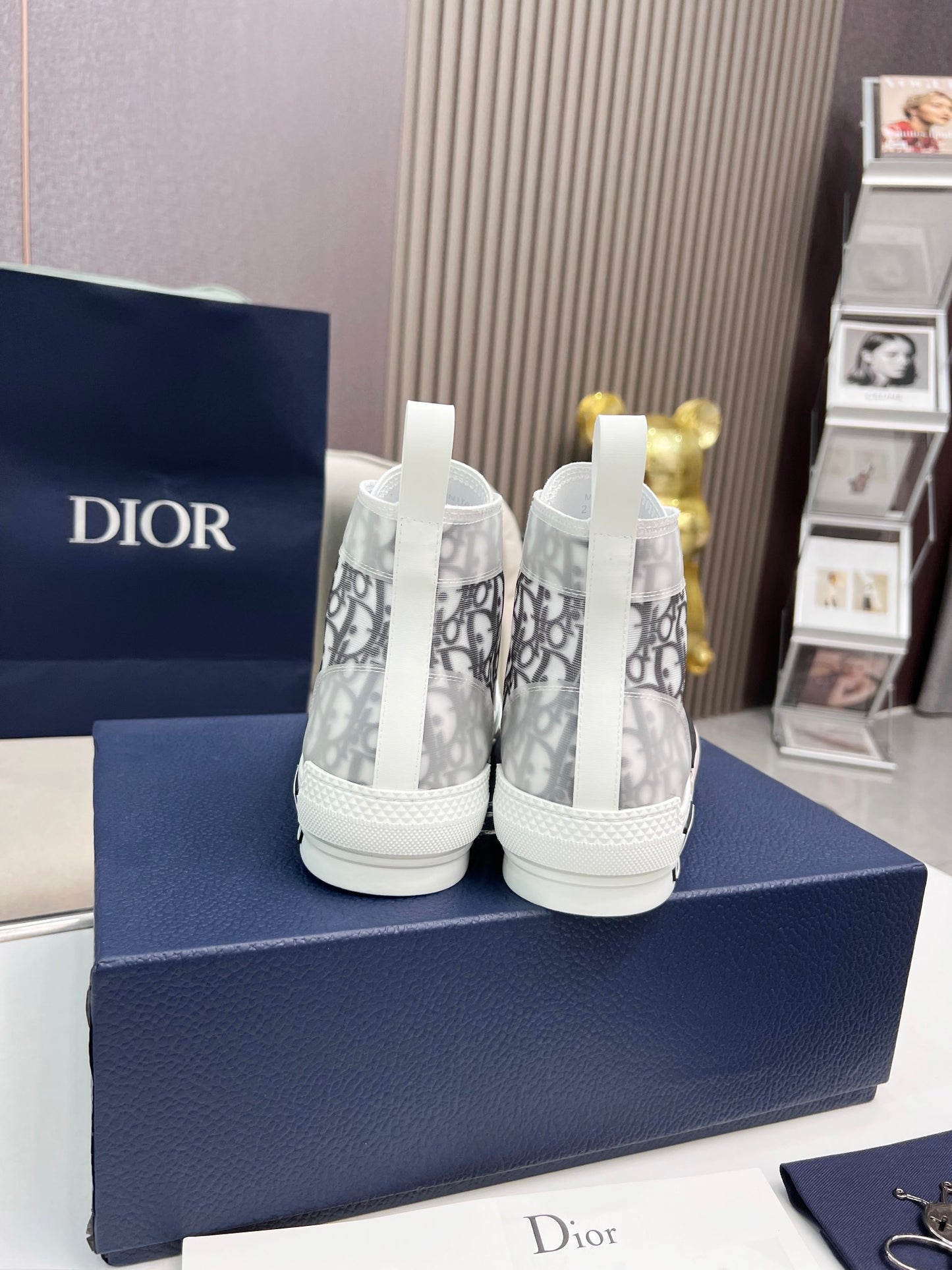 D.I.O.R SHOES 22