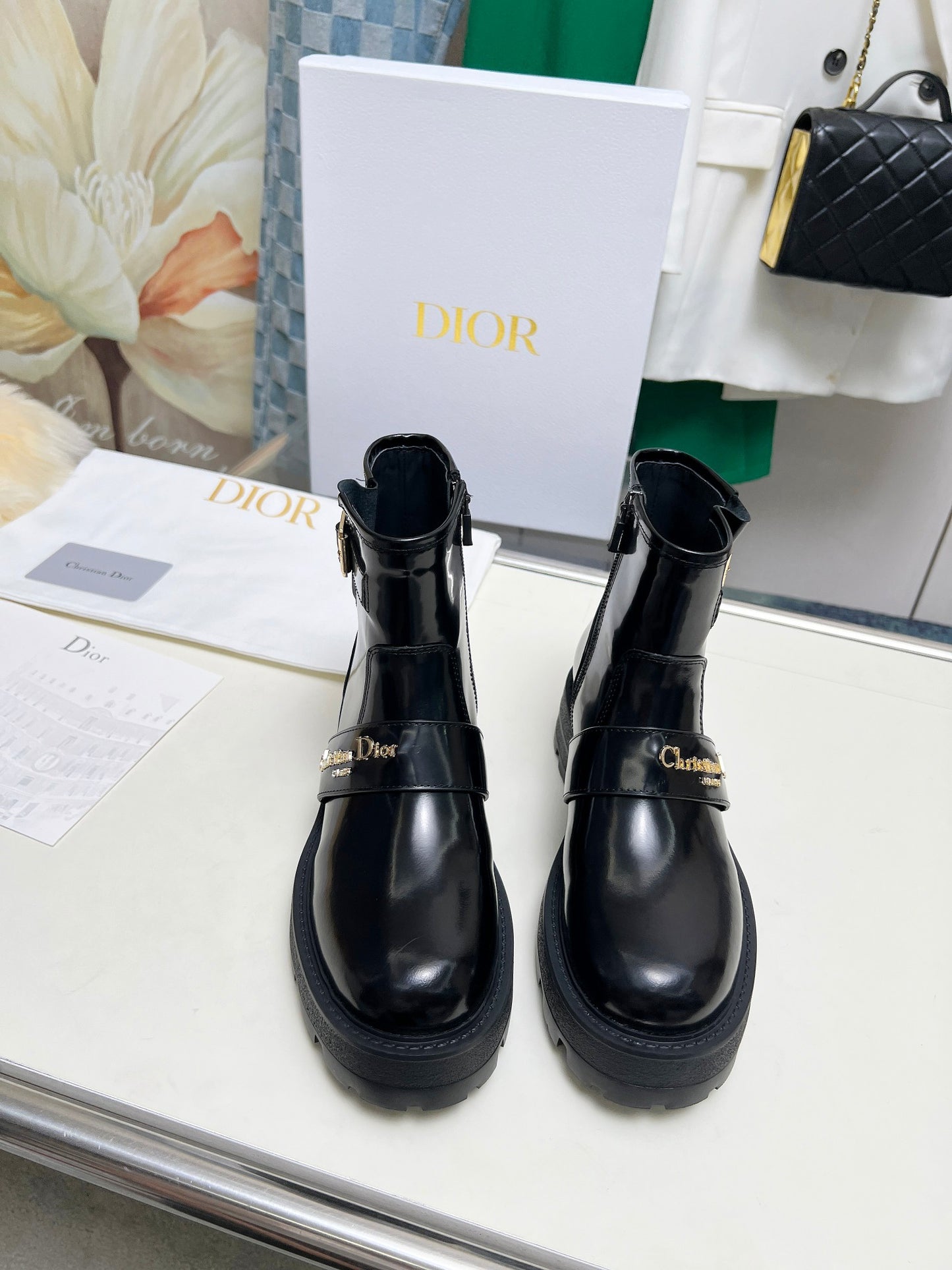 D.I.O.R SHOES 28