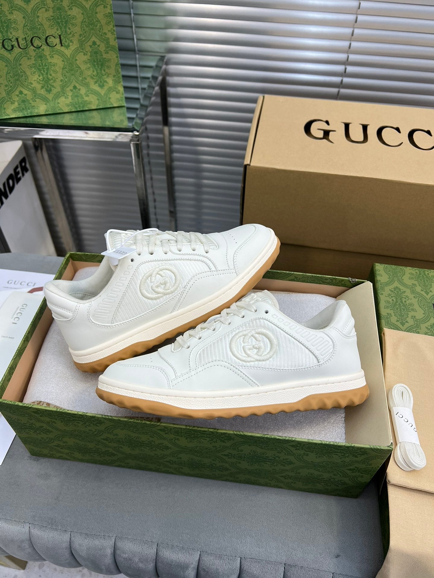 G.U.C.C.I  SHOES  31