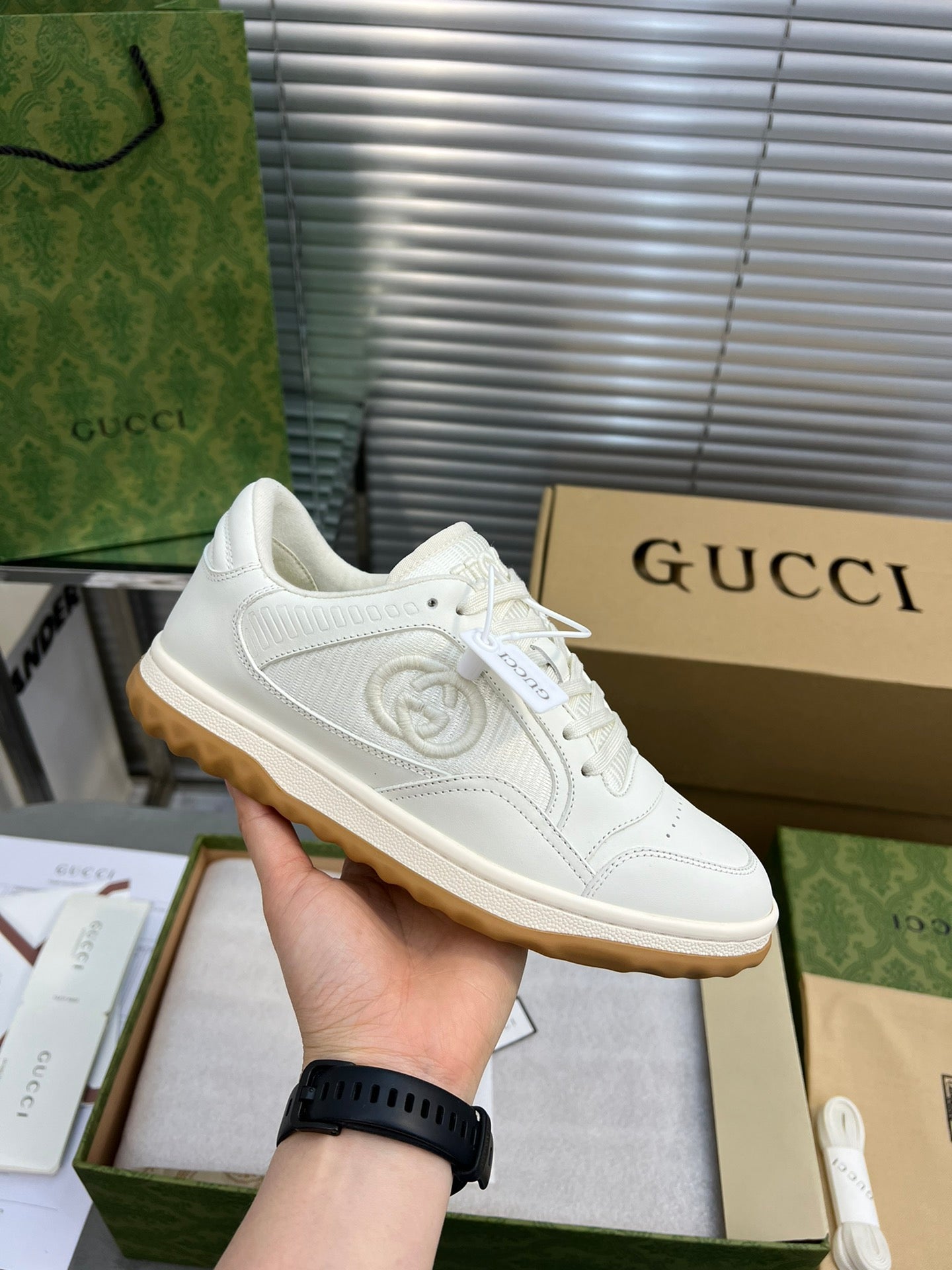 G.U.C.C.I  SHOES  31