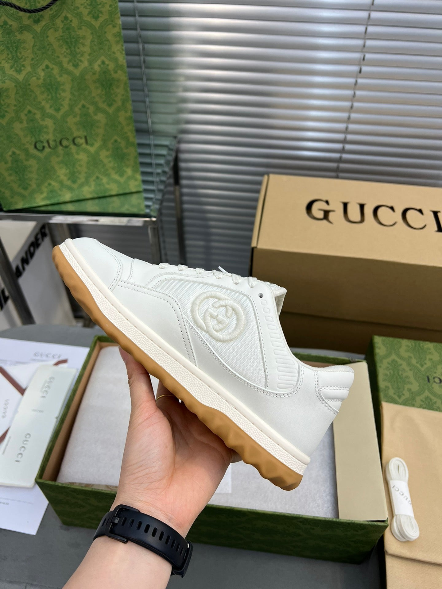 G.U.C.C.I  SHOES  31