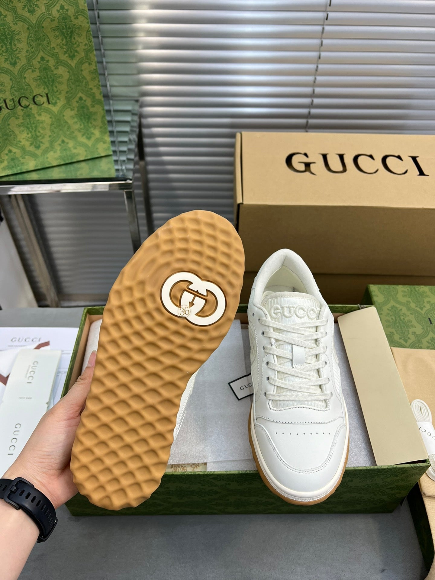 G.U.C.C.I  SHOES  31