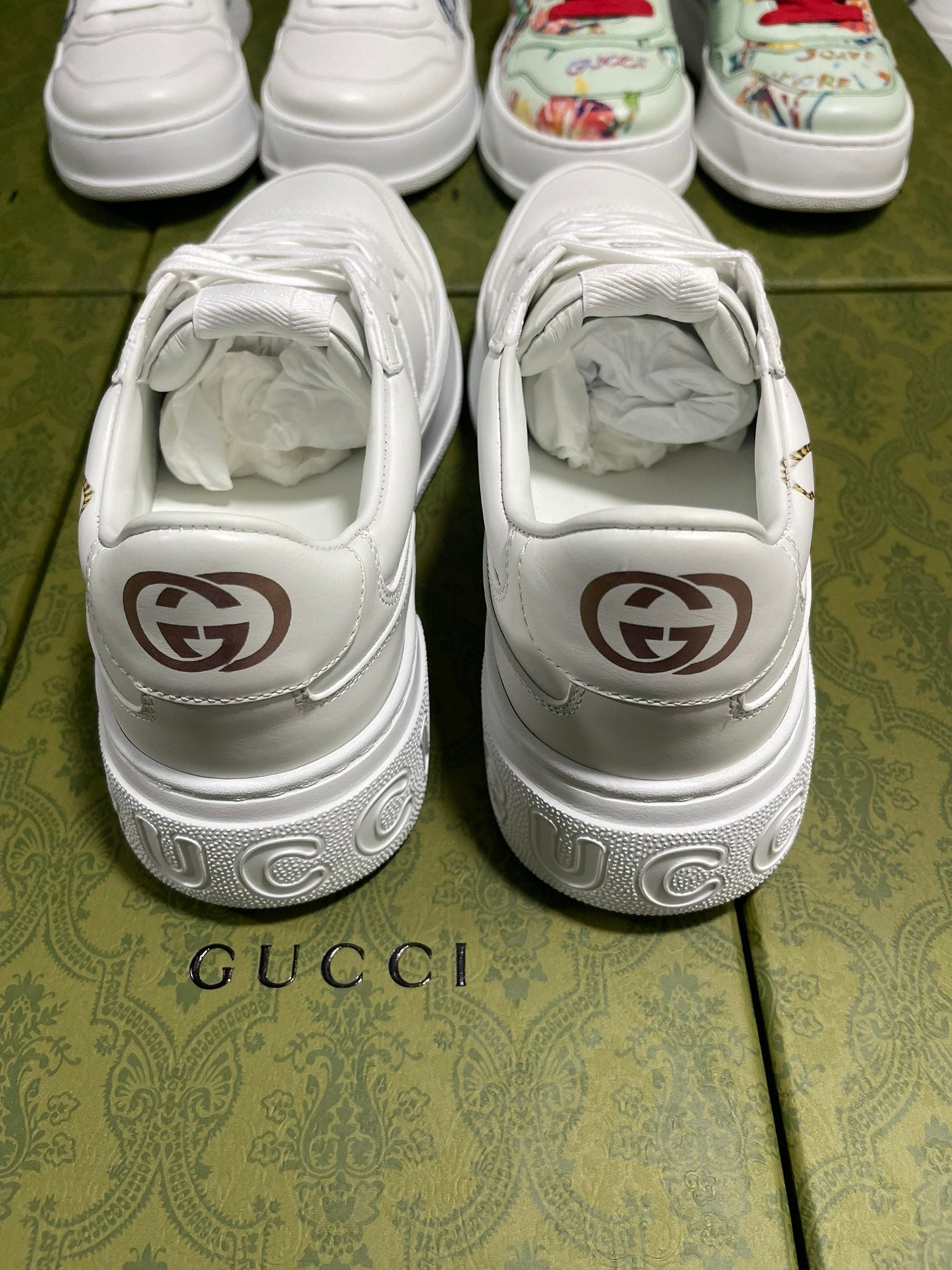 G.U.C.C.I  SHOES  43