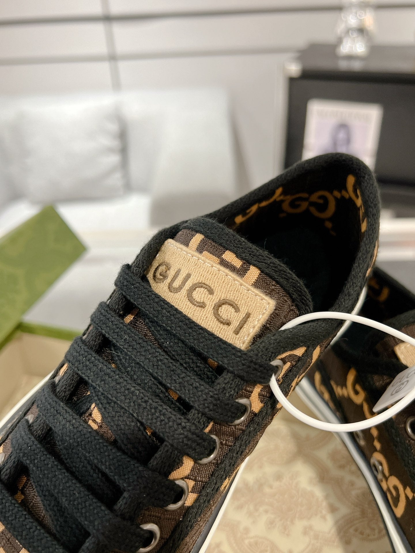 G.U.C.C.I  SHOES  78