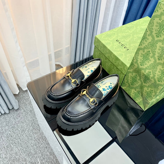 G.U.C.C.I  SHOES  81