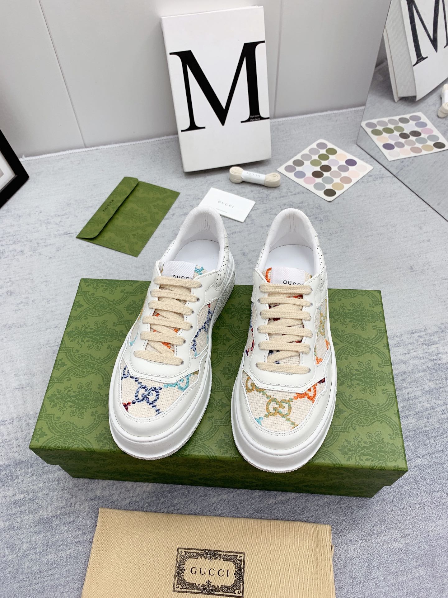 G.U.C.C.I  SHOES  85