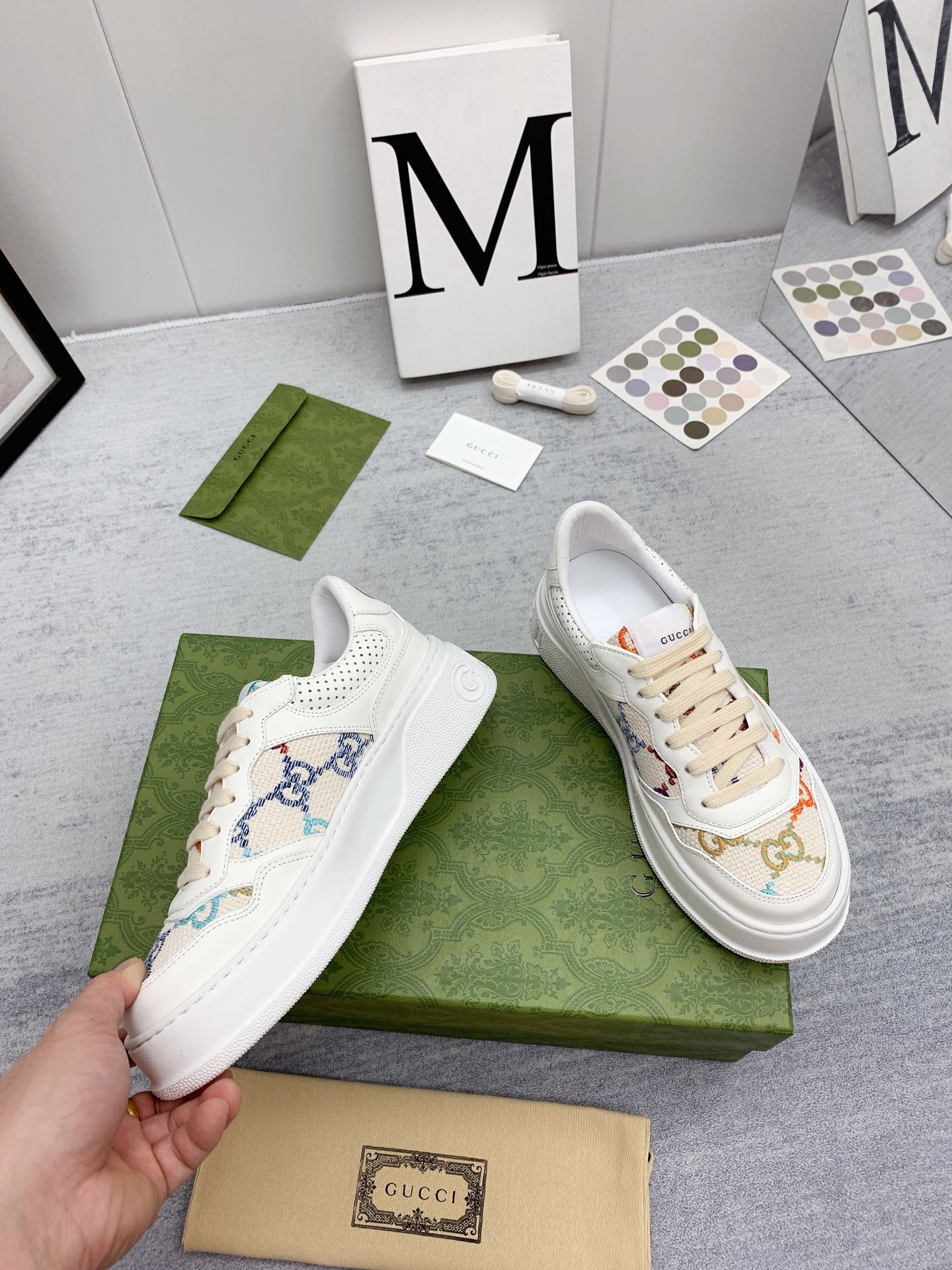 G.U.C.C.I  SHOES  85