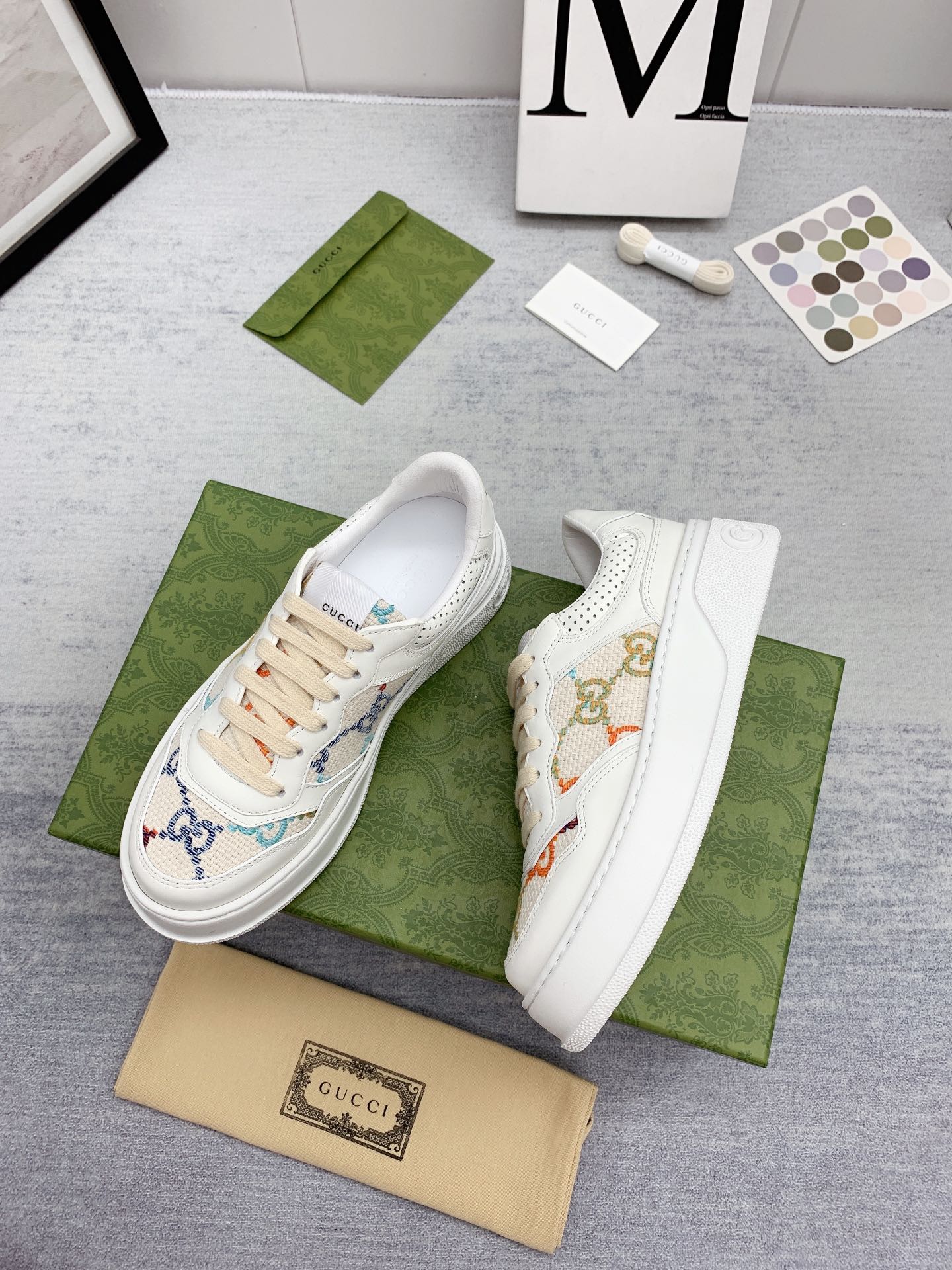 G.U.C.C.I  SHOES  85