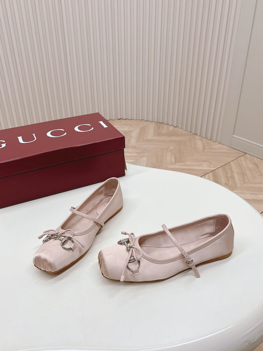 G.U.C.C.I  SHOES  86