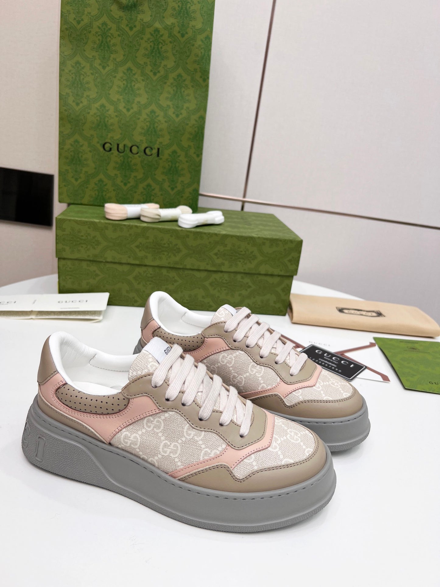 G.U.C.C.I  SHOES  103