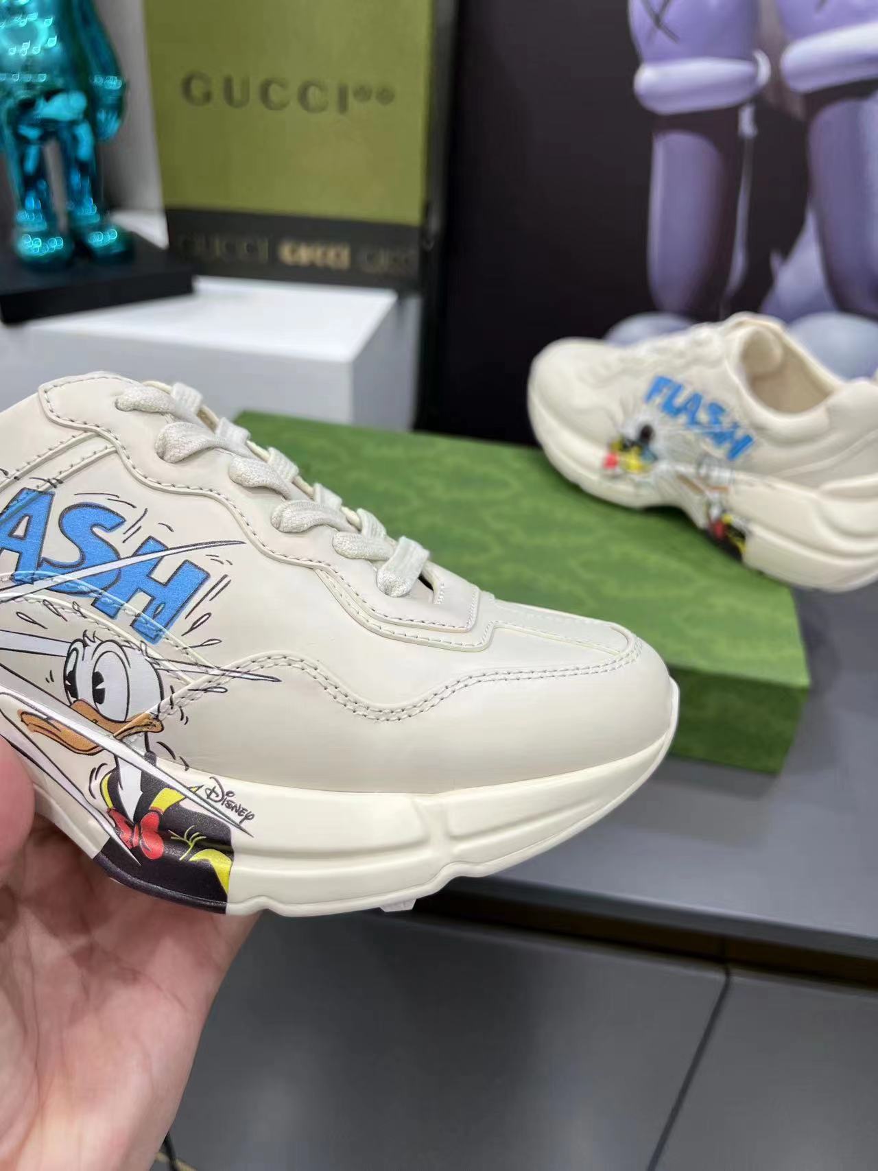 G.U.C.C.I  SHOES  104