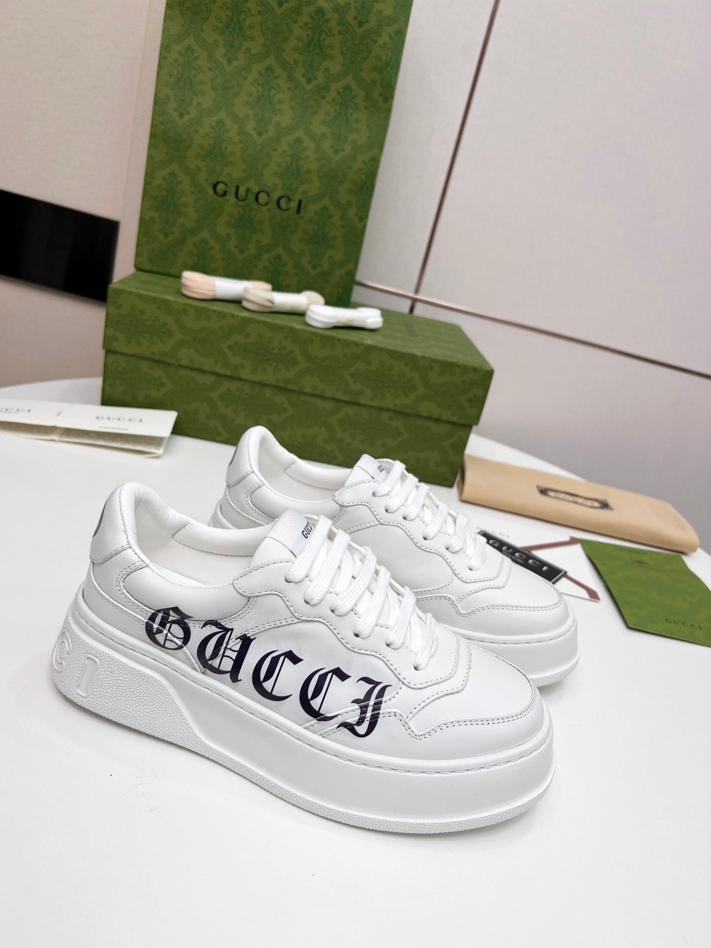 G.U.C.C.I  SHOES  105