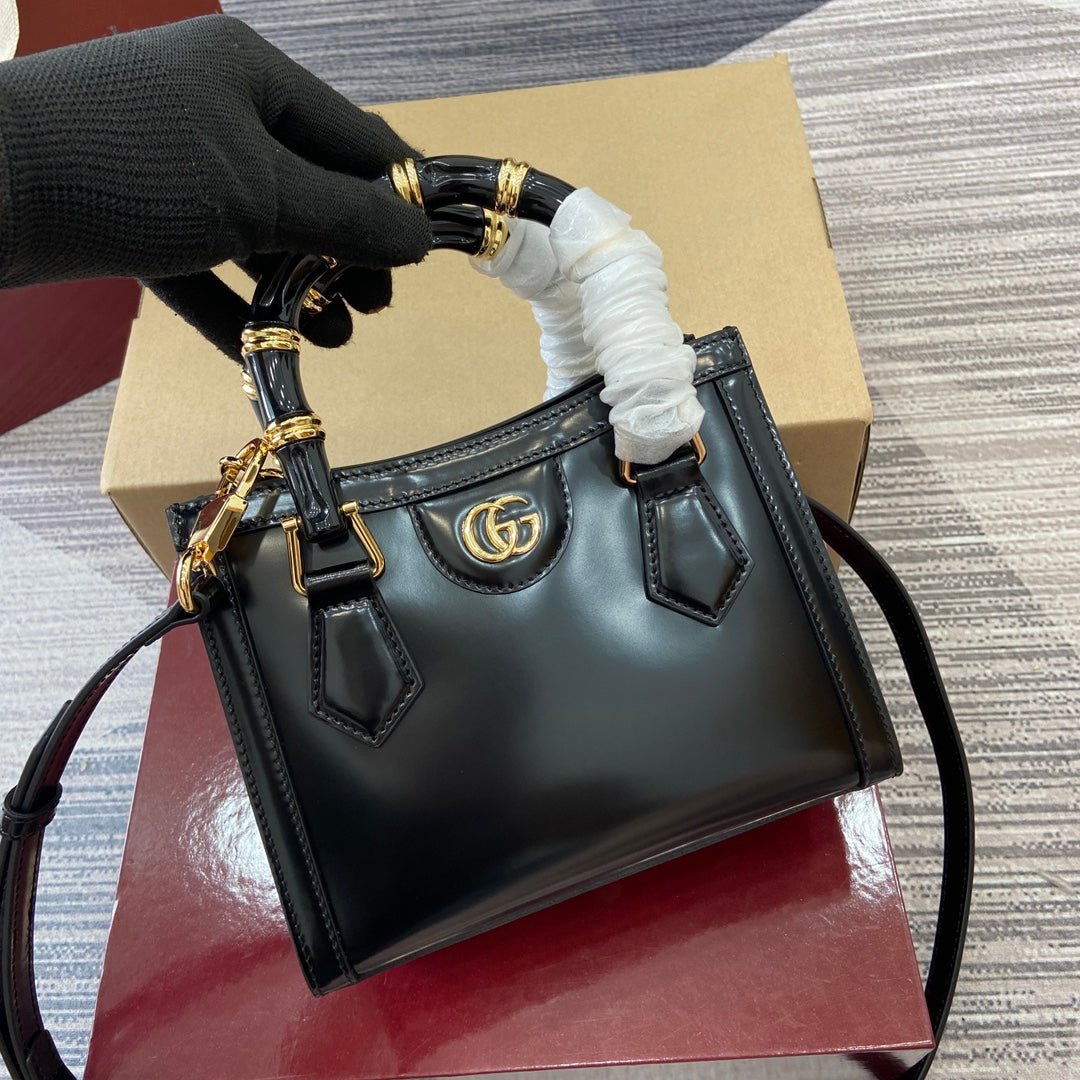 GUCCI DIANA TOTE BAG
