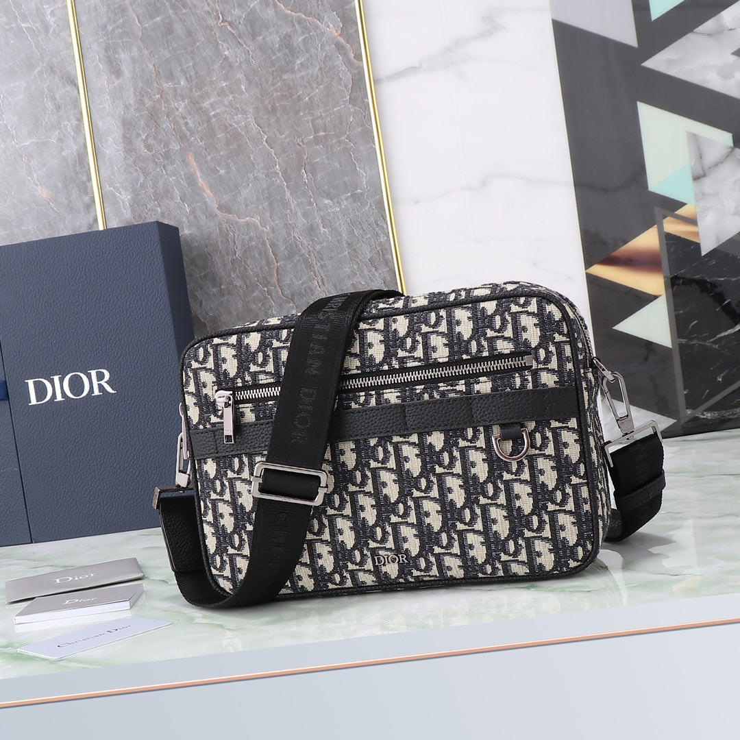 DIOR Safari Oblique  BAG