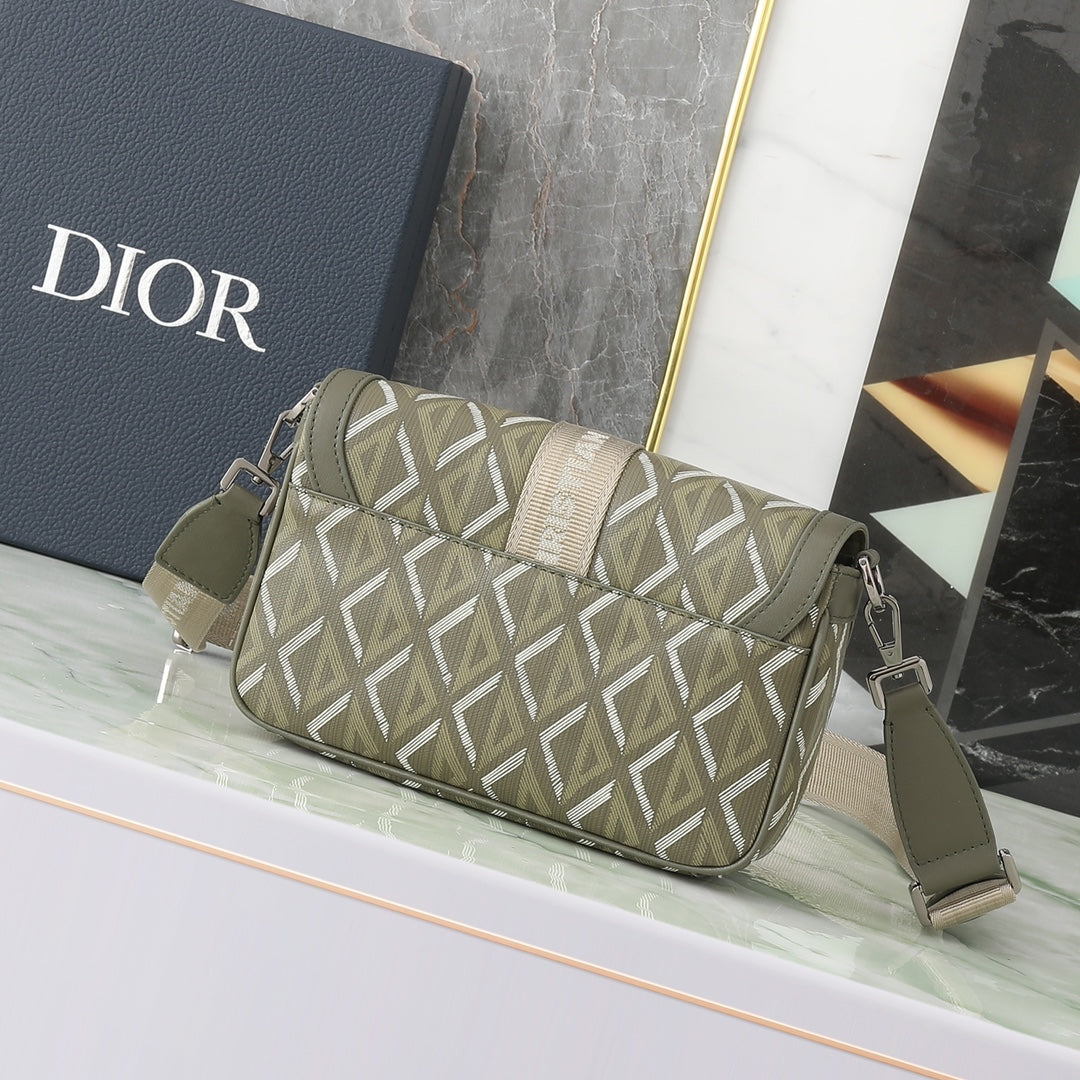 Dior Hit the Road  Bag