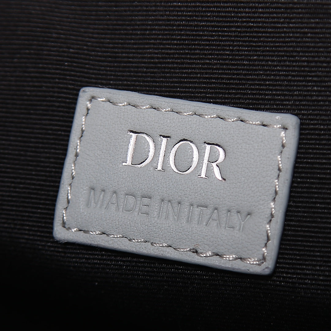 Dior Hit the Road  Bag