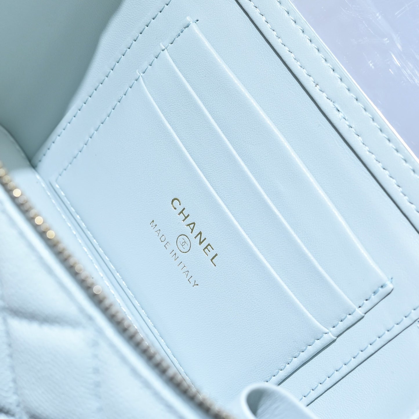 Chanel makeup bag 23p