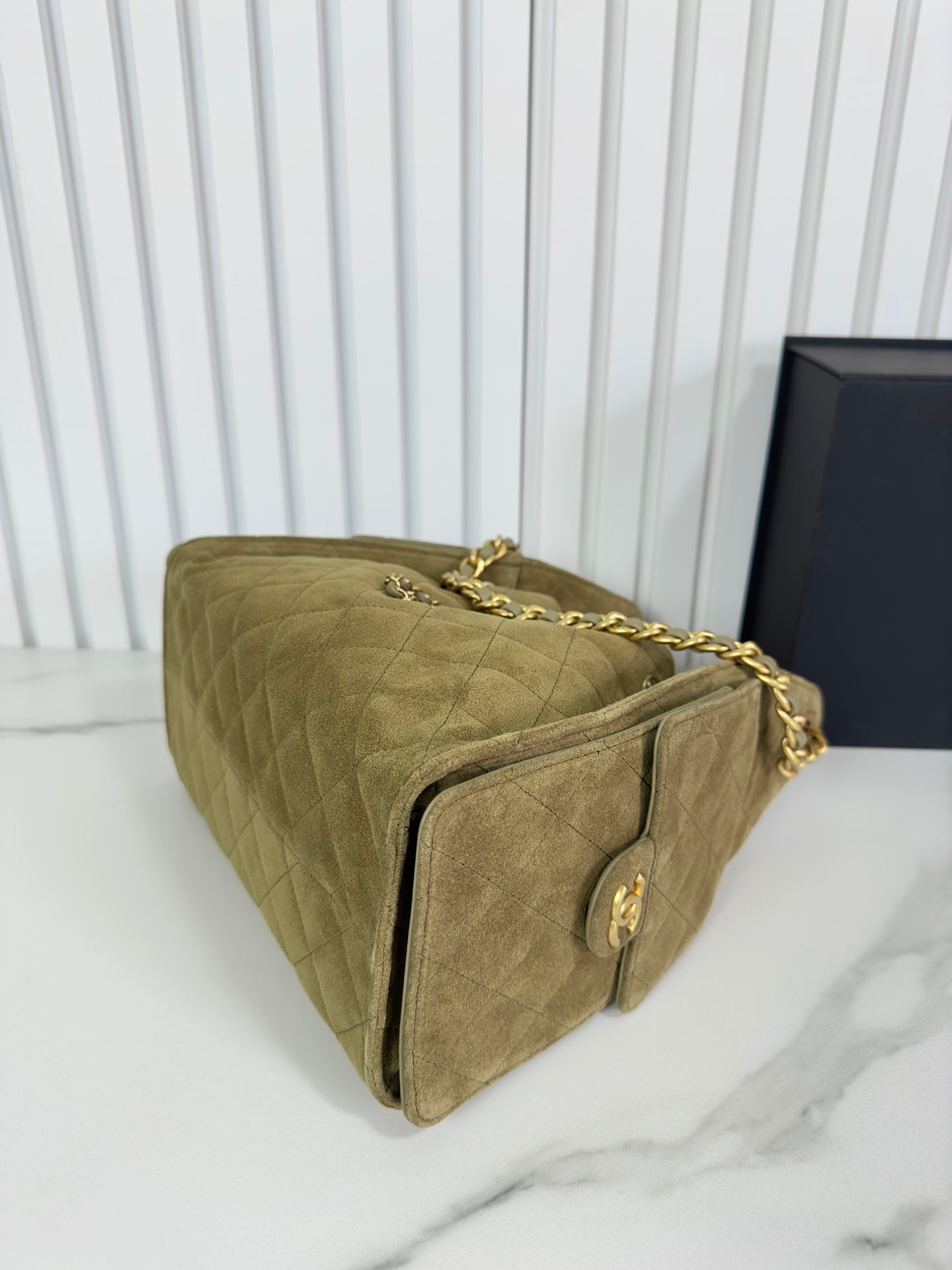 CHANEL 25b 25bag gray-green suede drawstring bucket bag small size