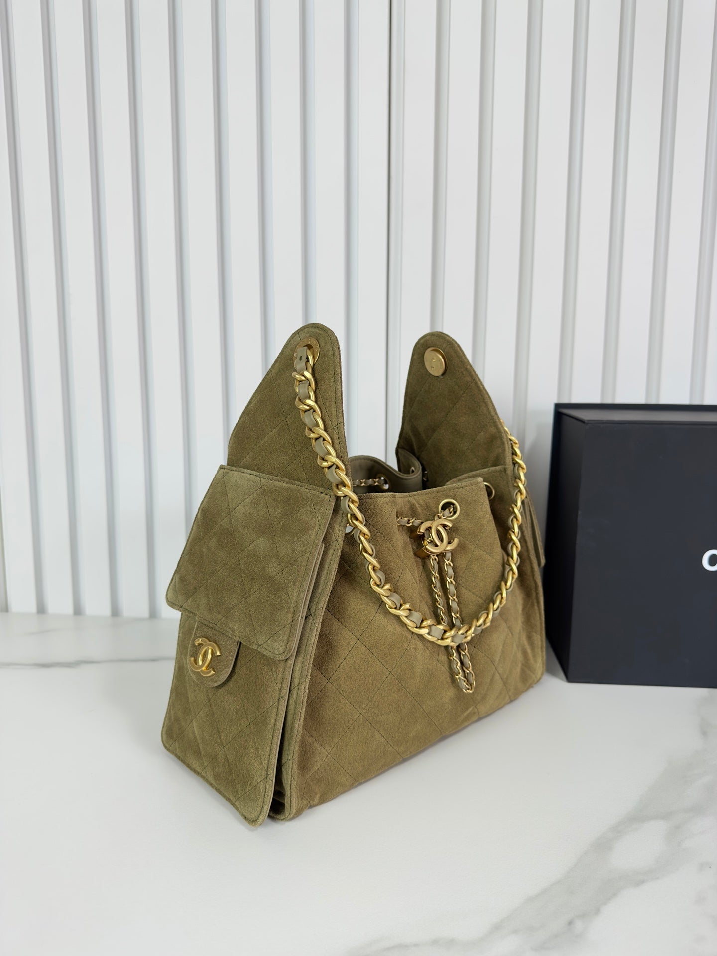 CHANEL 25b 25bag gray-green suede drawstring bucket bag small size