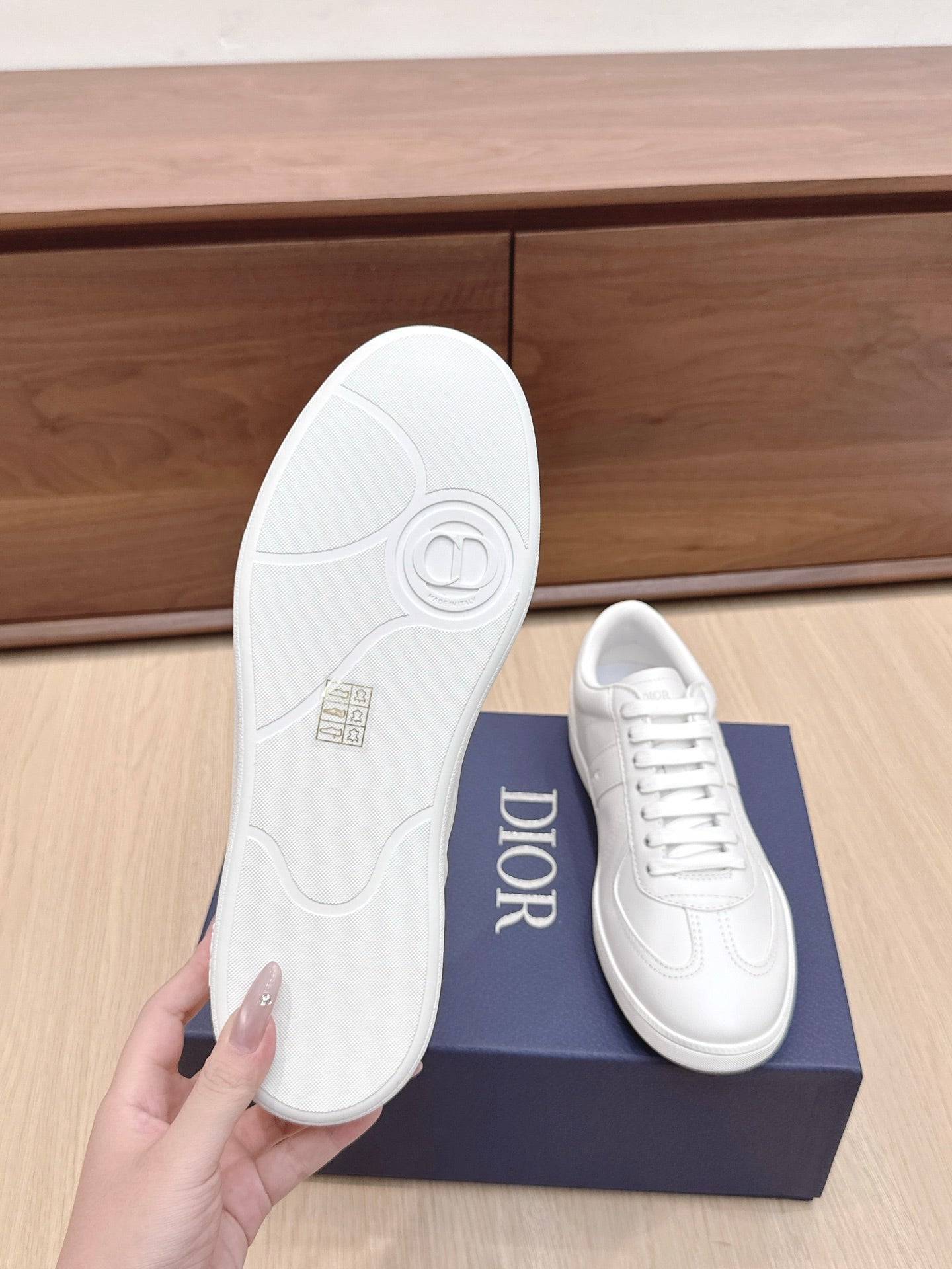 𝐃𝐢𝐨𝐫 𝟮𝟱𝐏𝐫𝐞-𝐅𝐚𝐥𝐥 𝐁𝐞𝐫𝐥𝐢𝐧 𝟬𝟭