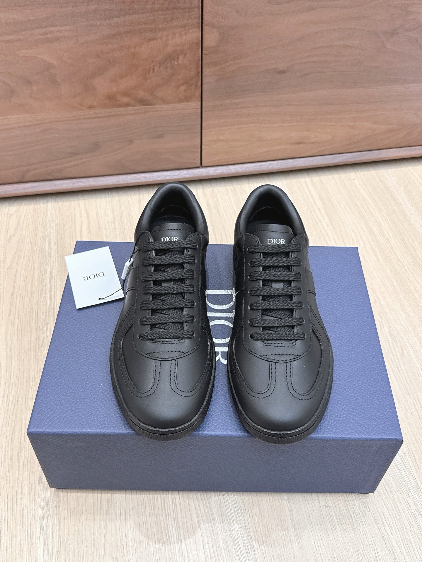 𝐃𝐢𝐨𝐫 𝟮𝟱𝐏𝐫𝐞-𝐅𝐚𝐥𝐥 𝐁𝐞𝐫𝐥𝐢𝐧 𝟬𝟭