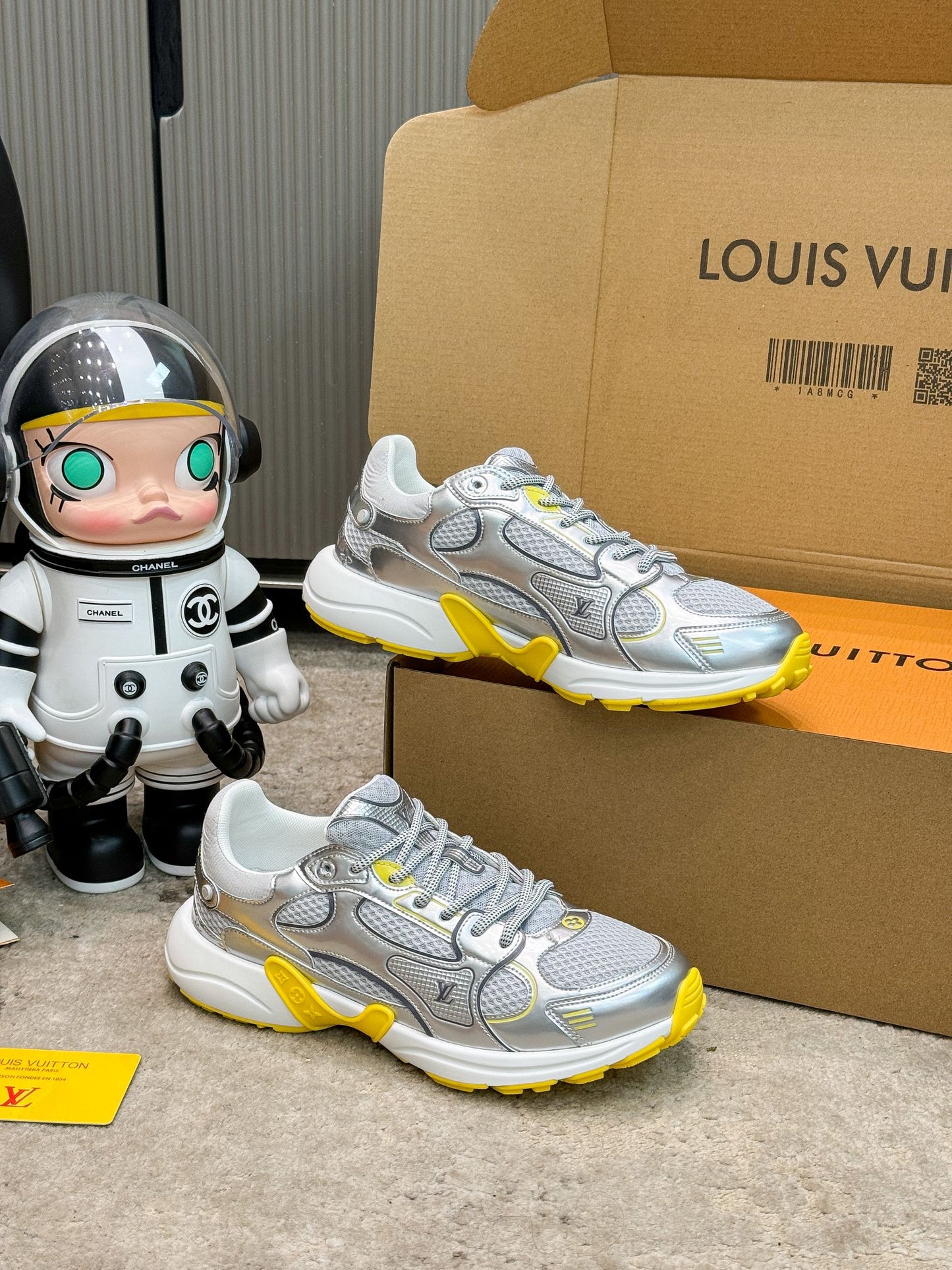 LOUIS VUITTON Olympia sneaker