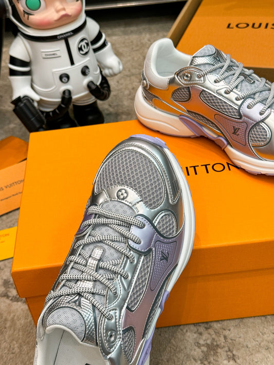 LOUIS VUITTON Olympia sneaker