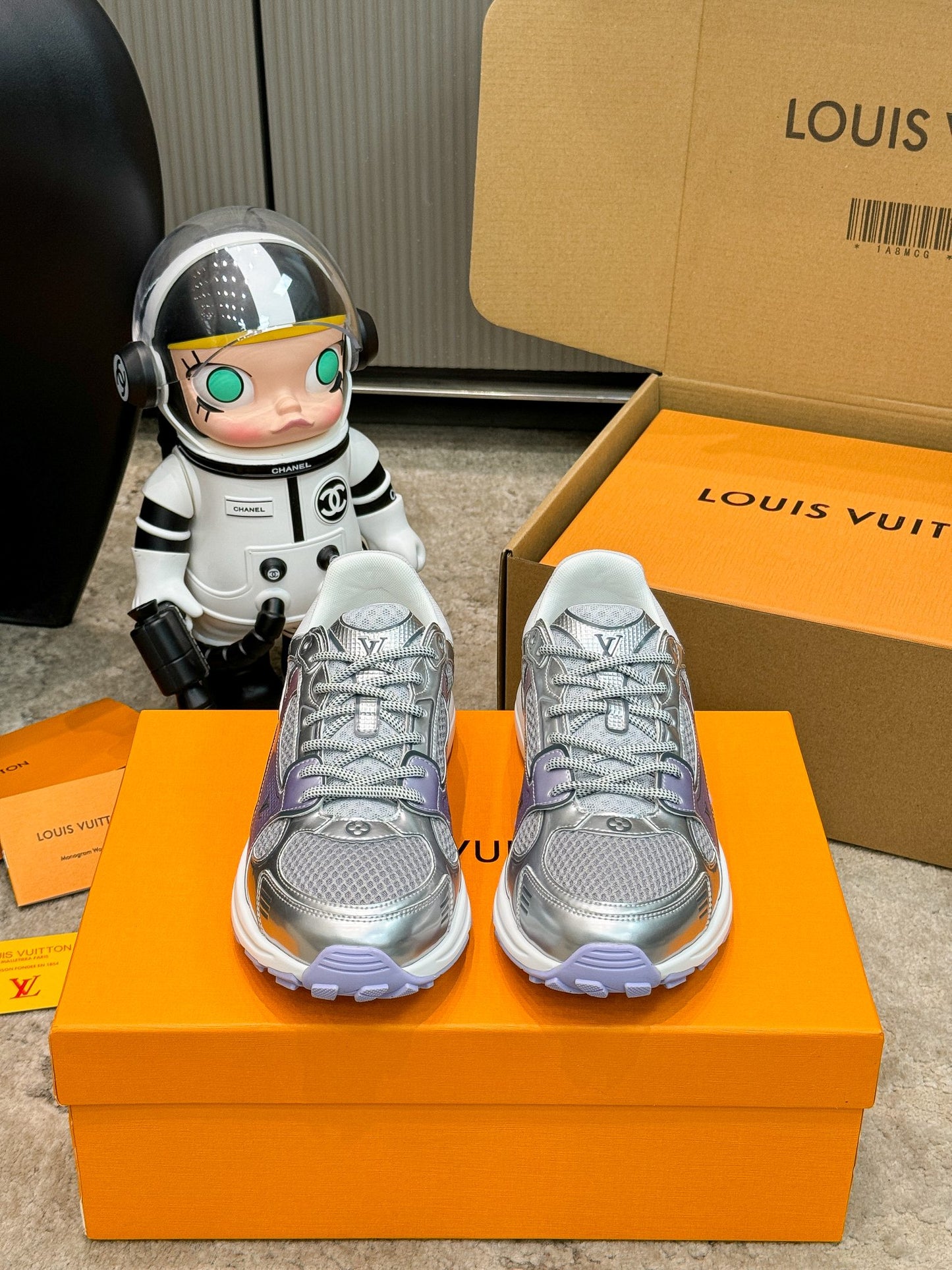 LOUIS VUITTON Olympia sneaker