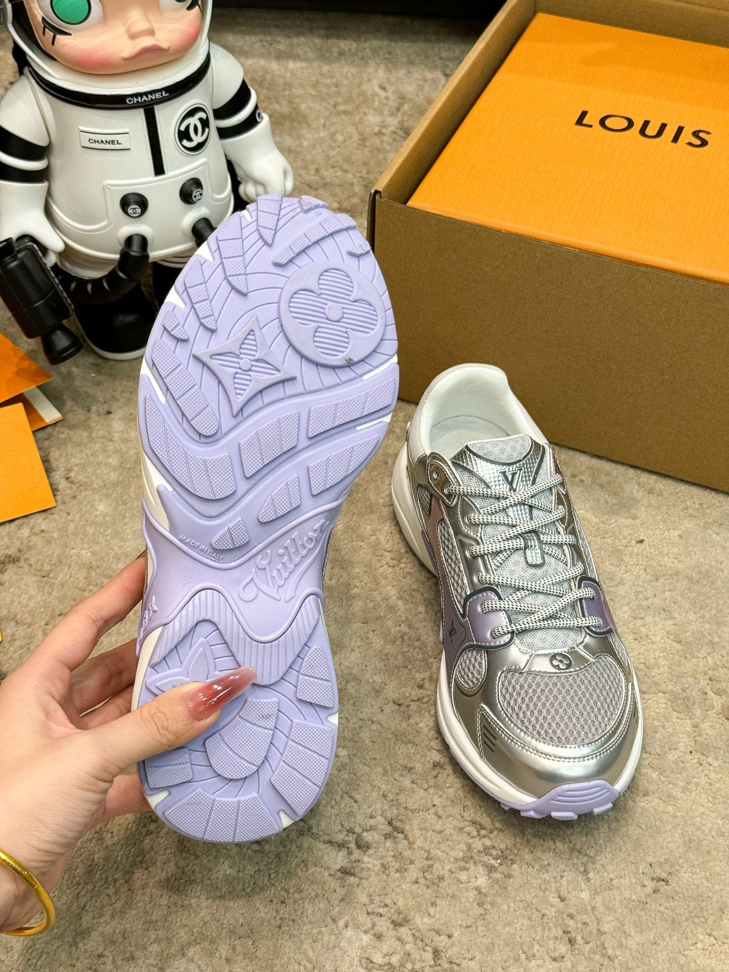 LOUIS VUITTON Olympia sneaker